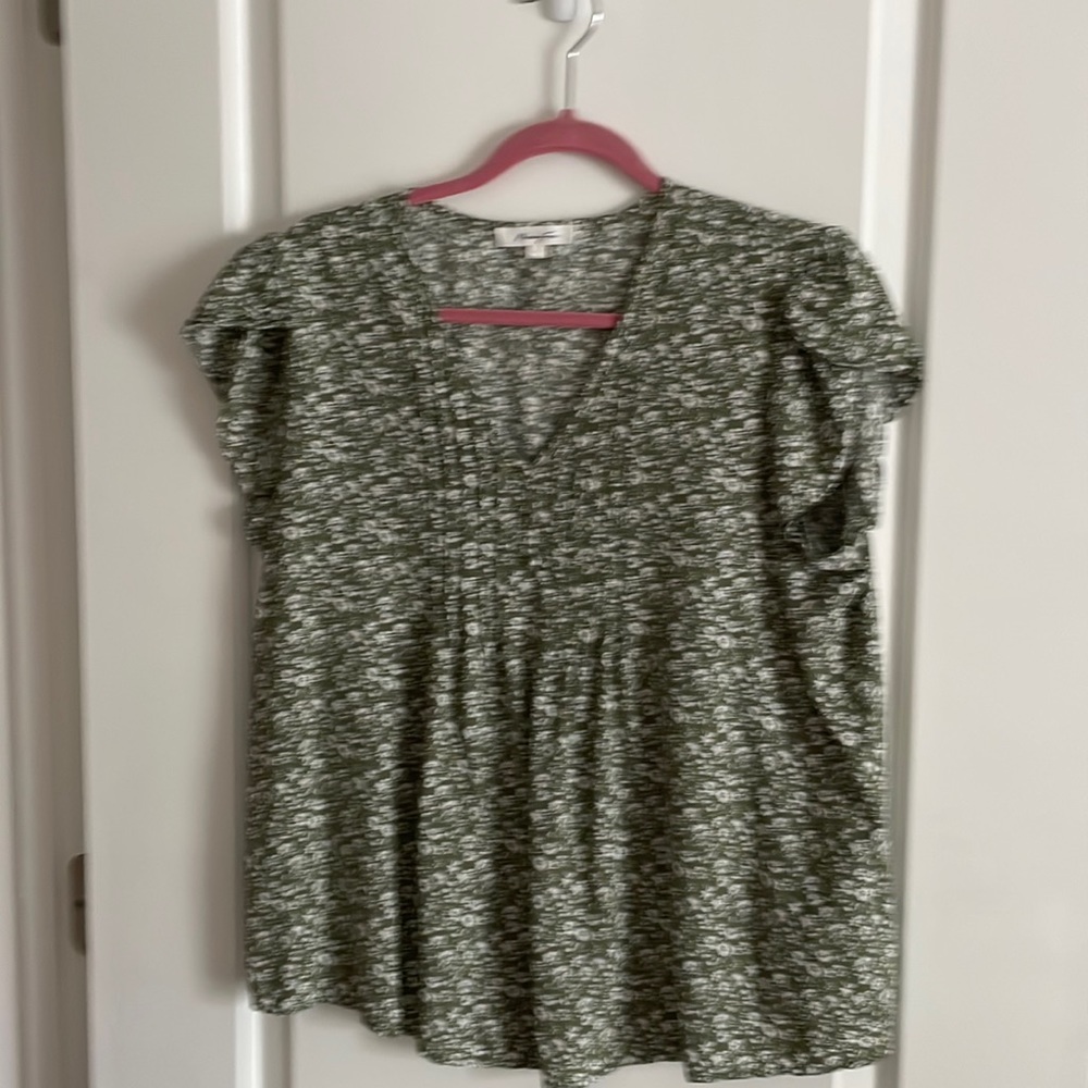 Green flowered shirt, cap sleeves , very comfy
